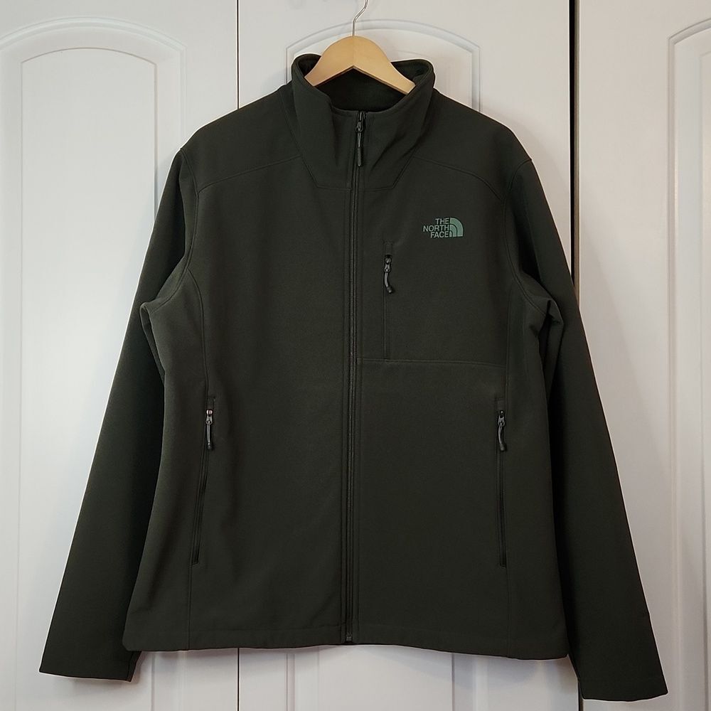 The North FaceThe North Face ® Apex Barrier Soft Shell Jacket Dark Green Size L